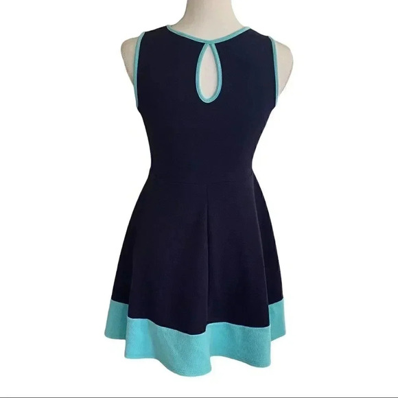 Mesmerized dress - navy and turquoise size M EUC - Picture 3 of 8
